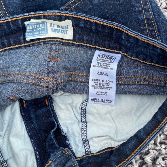 Levi’s Strauss jeans, boot cut. ‘At Waist’ high rise - Picture 6 of 15